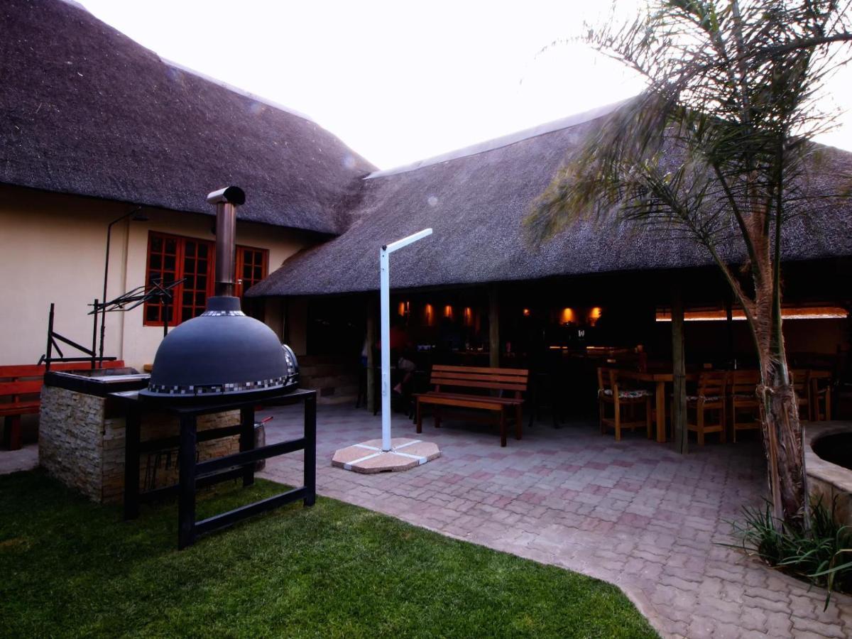 Uitkyk Guest Farm Hotel Usakos Ngoại thất bức ảnh